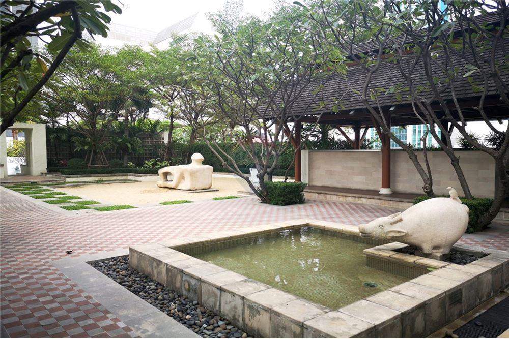 คอนโดหรู Athenee Residence
